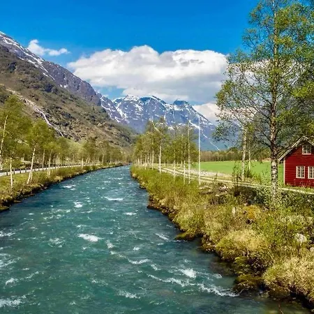 Trollbu Hytte * Stryn